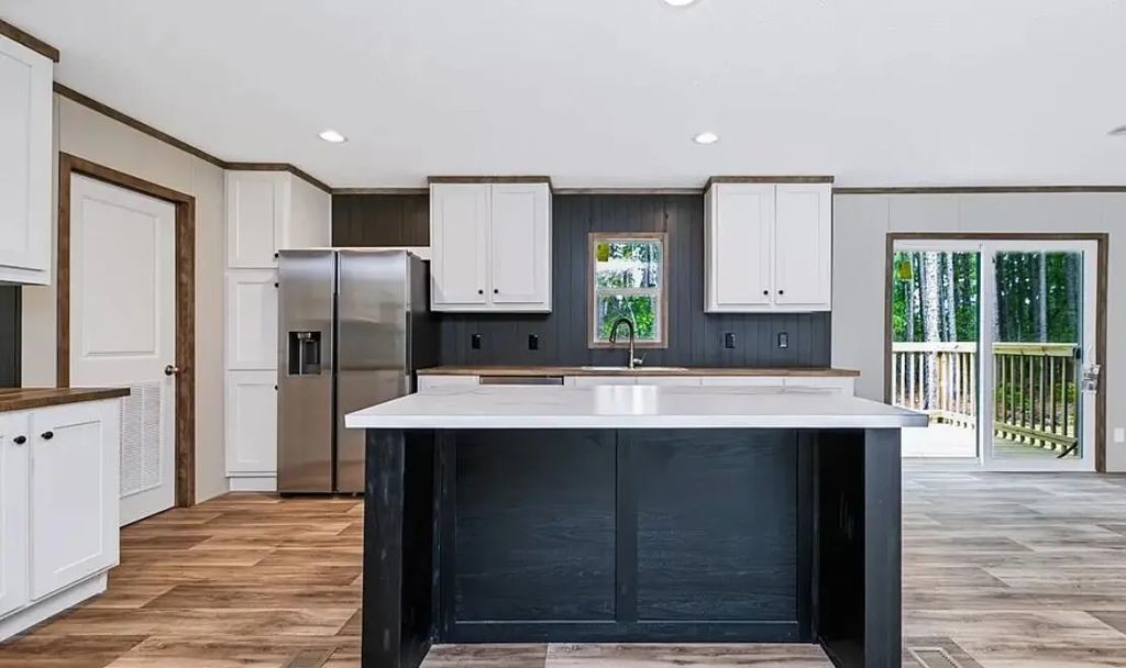 6199 Smith, Ravenel