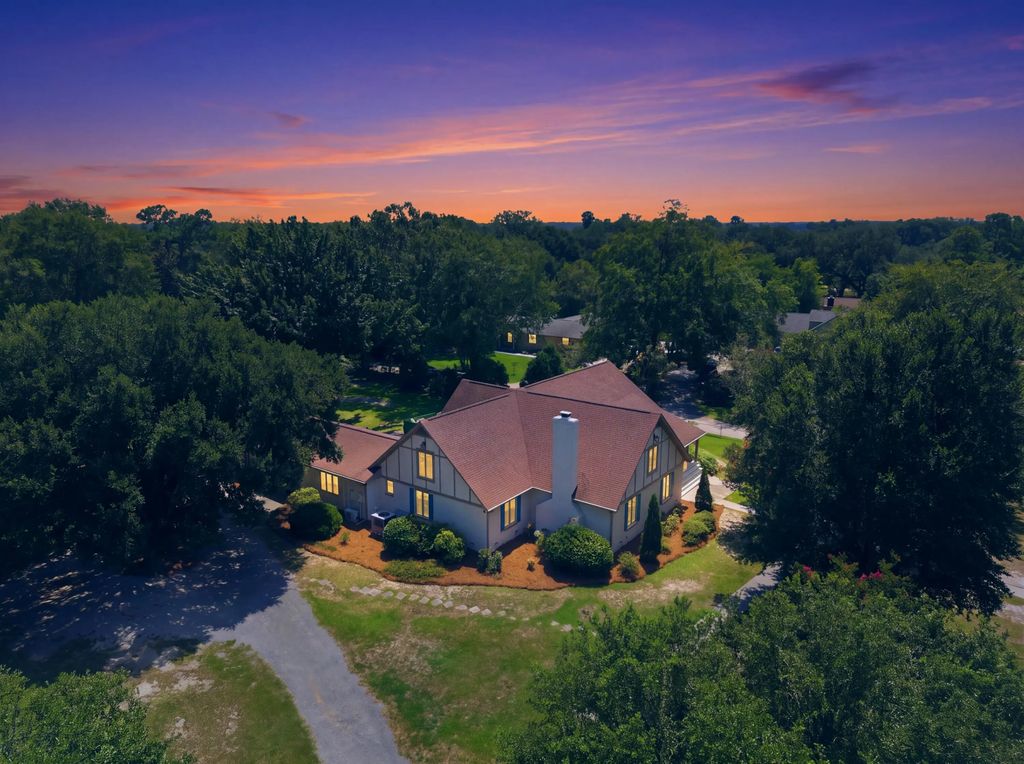 2123 Wampee Drive, Pinopolis