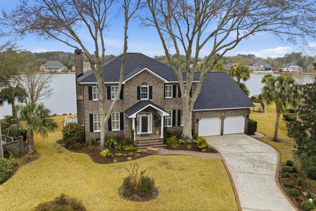 1313 Overcreek Court, Mount Pleasant