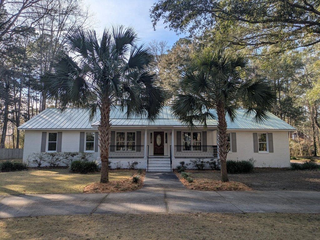 304 Woodland Drive, Summerville