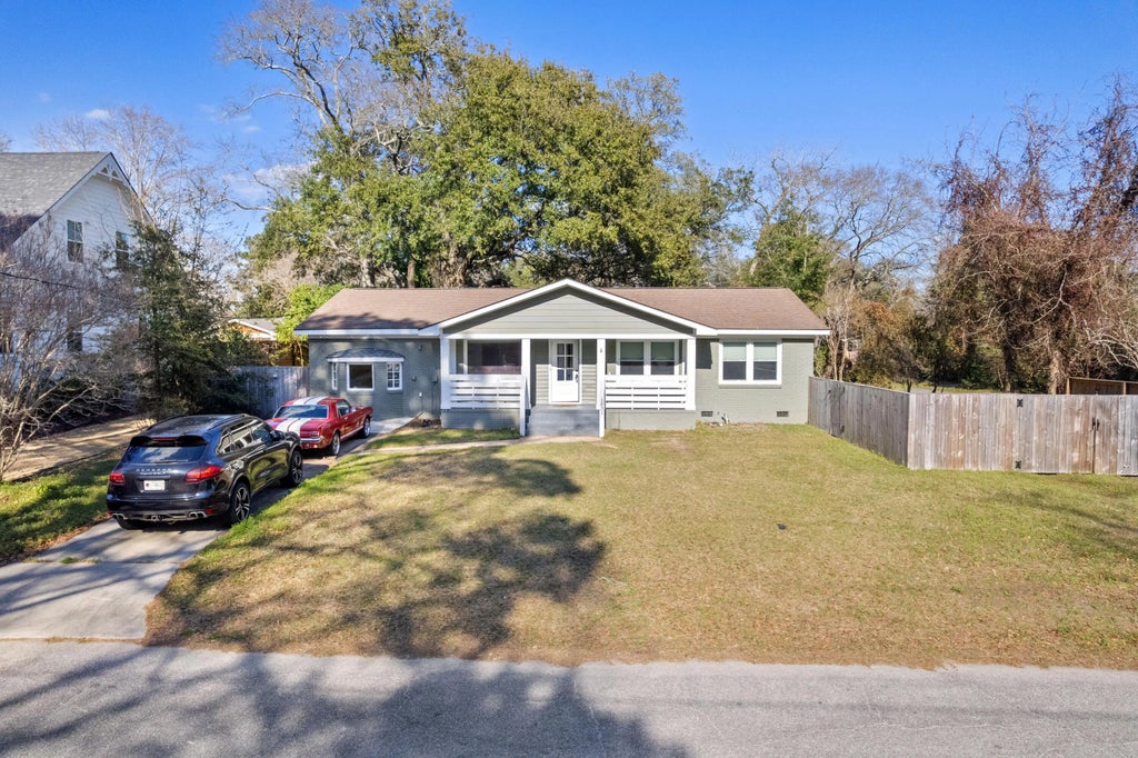 1431 Heather Drive, Mount Pleasant