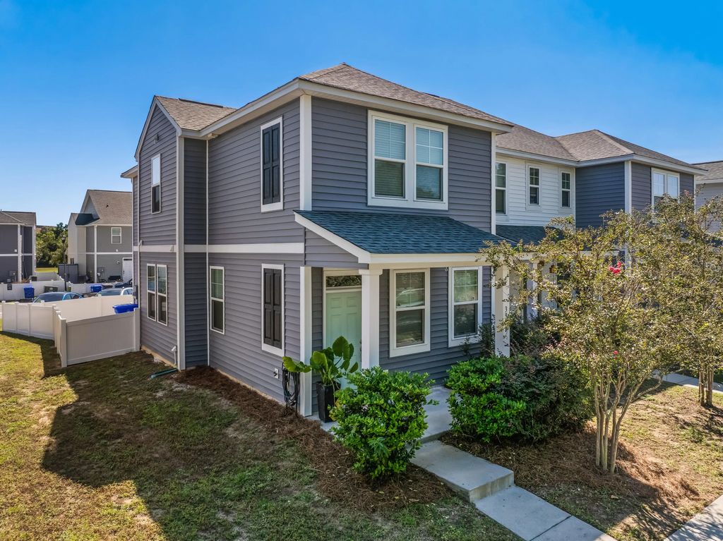 3950 Hillyard Street, North Charleston