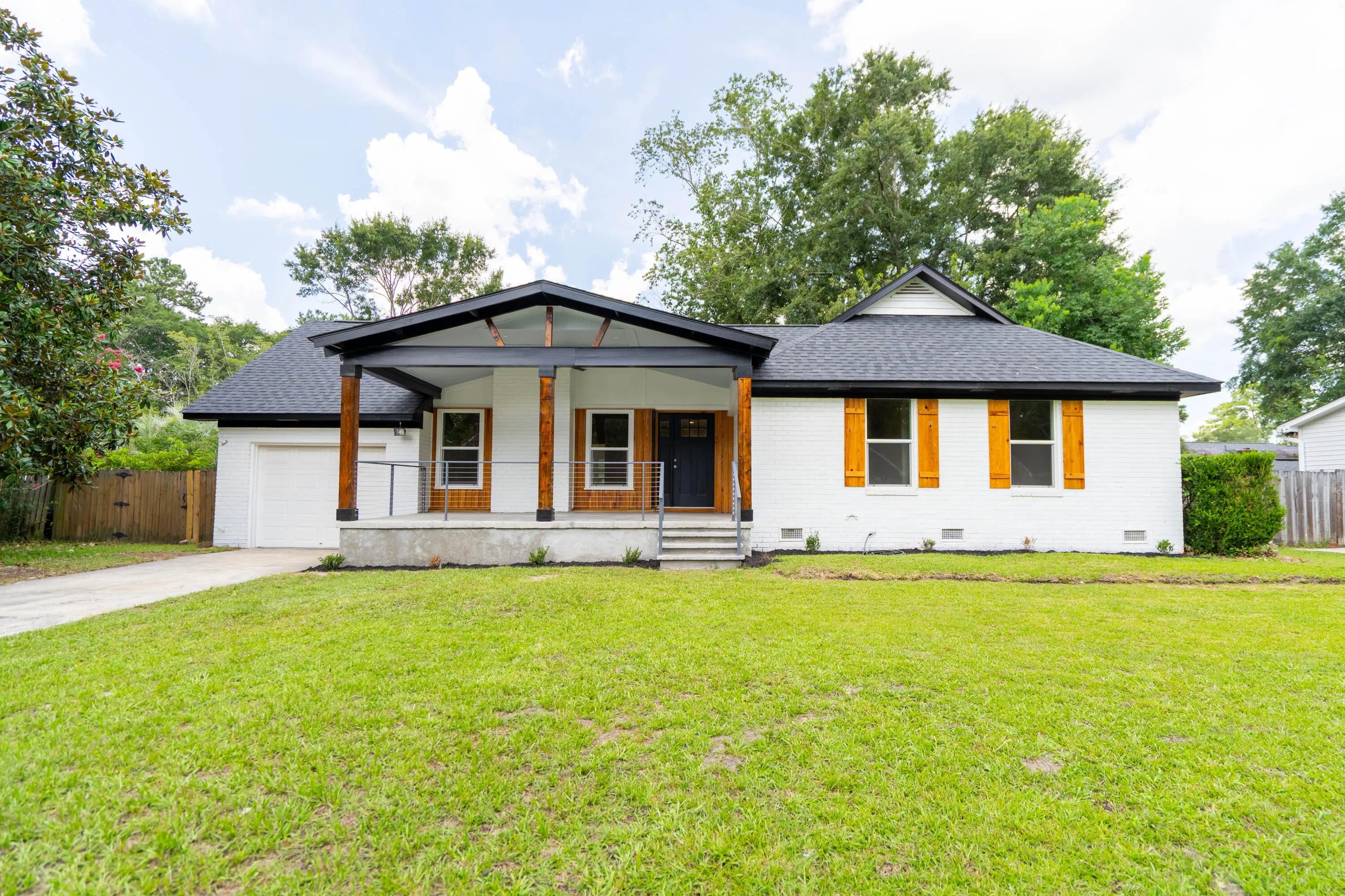 Photo of Listing #25020242