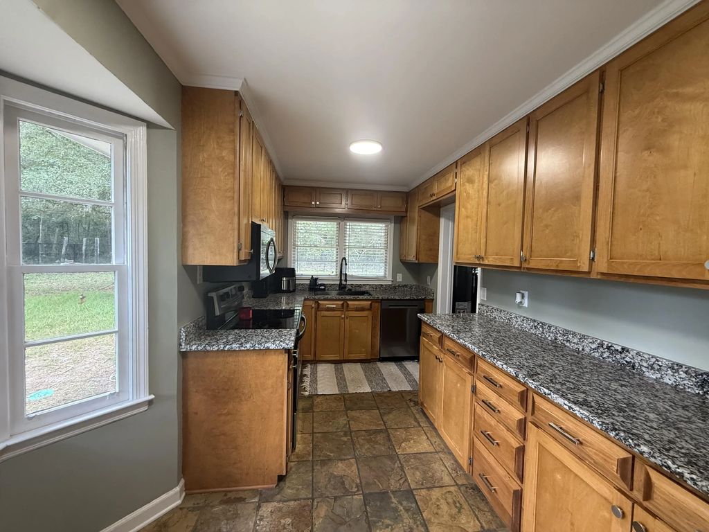 605 W Pulaski Drive, Hampton