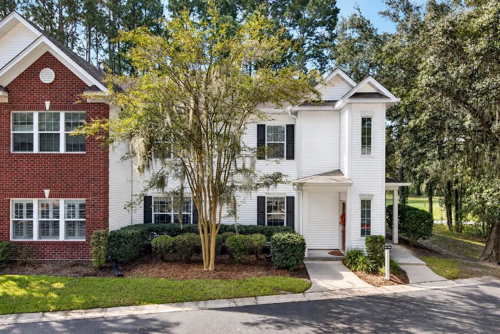 207 Golfview Lane, Summerville