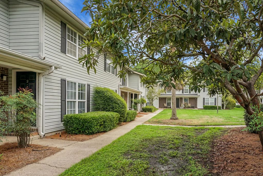 2494 Etiwan Avenue Unit D-11, Charleston