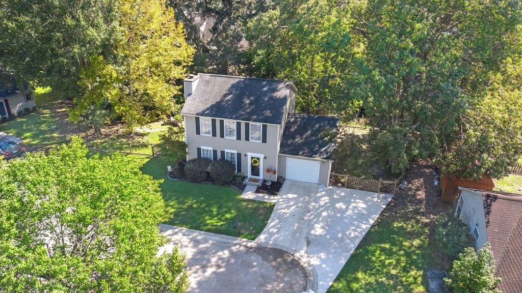 2446 Castlereagh Road, Charleston