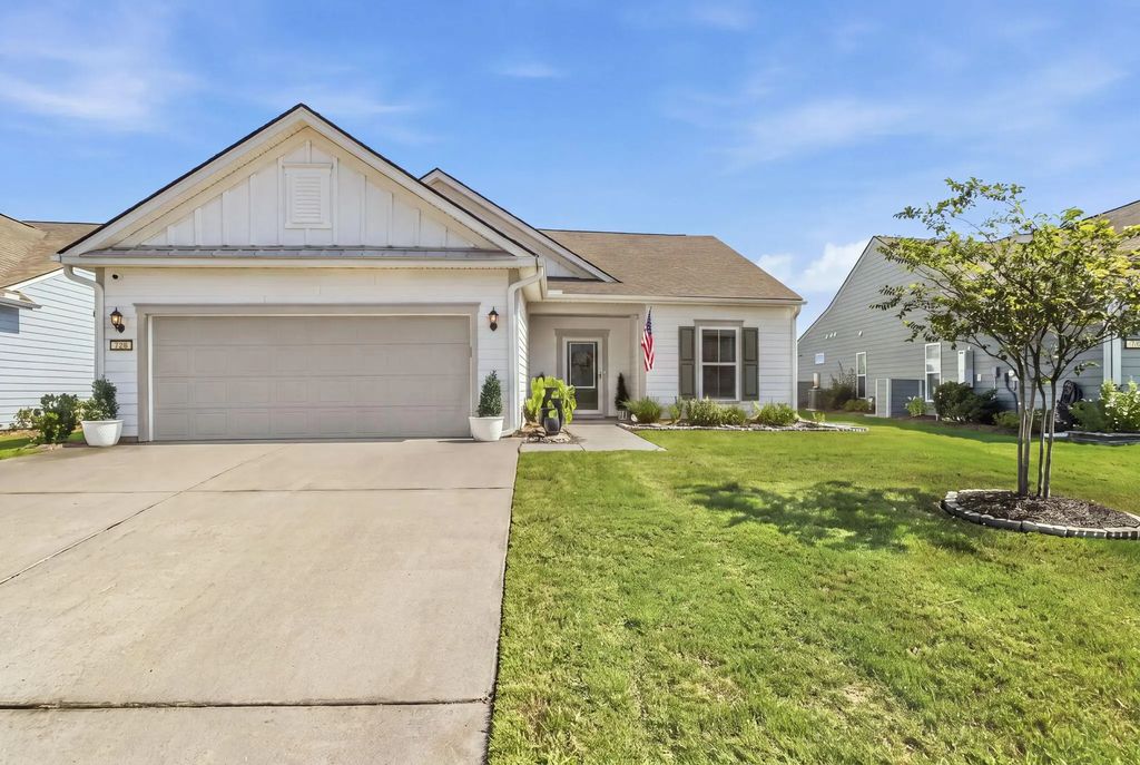 120 Garden Gate Way, Summerville