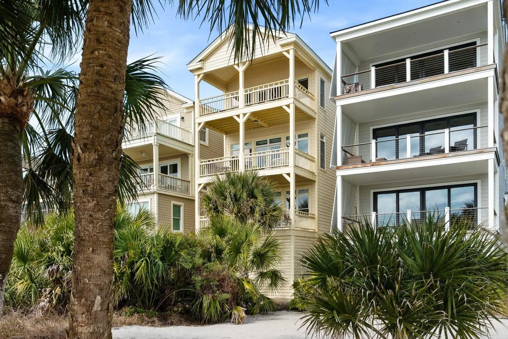 63 Grand Pavilion Boulevard, Isle of Palms