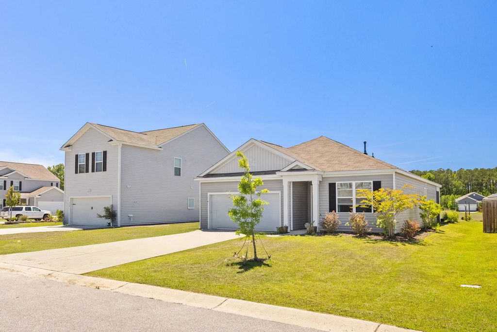 128 Akeley Lane, Summerville