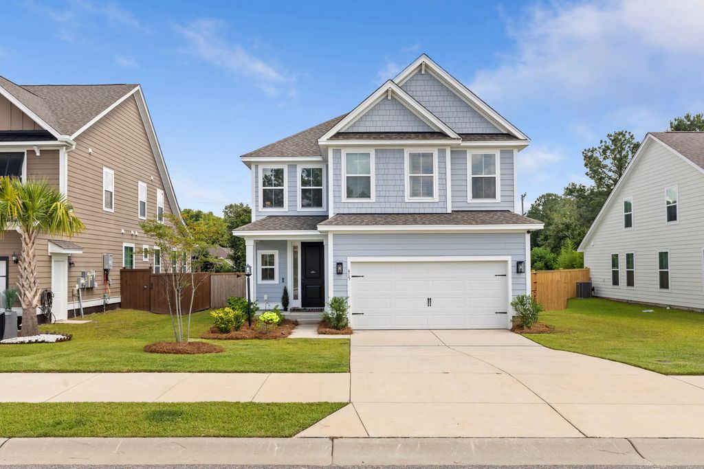 415 Grove End Road, Moncks Corner