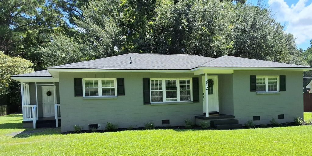 212 Rifle Lane, Moncks Corner