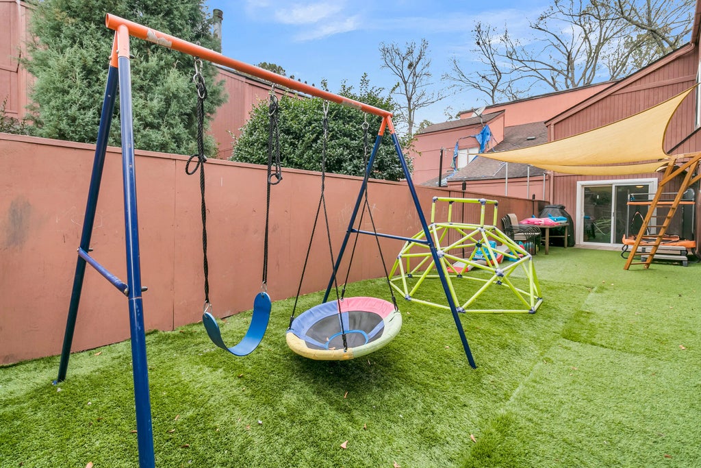 104 Kings Way, Summerville