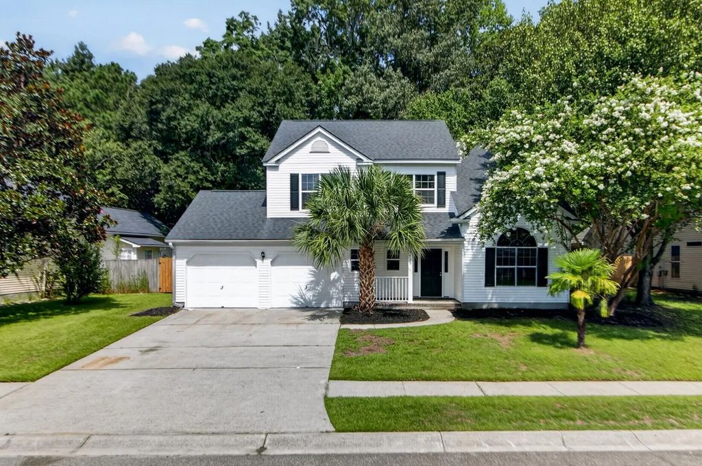 3416 Forest Glen Drive, Charleston