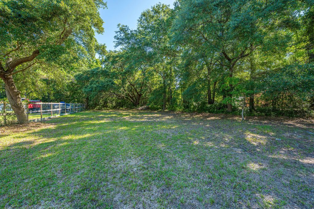 1536 A Boston Grill Road, Mount Pleasant