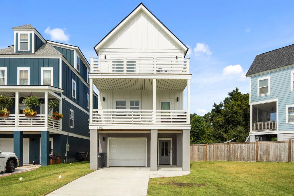 4457 Oakwood Avenue, North Charleston