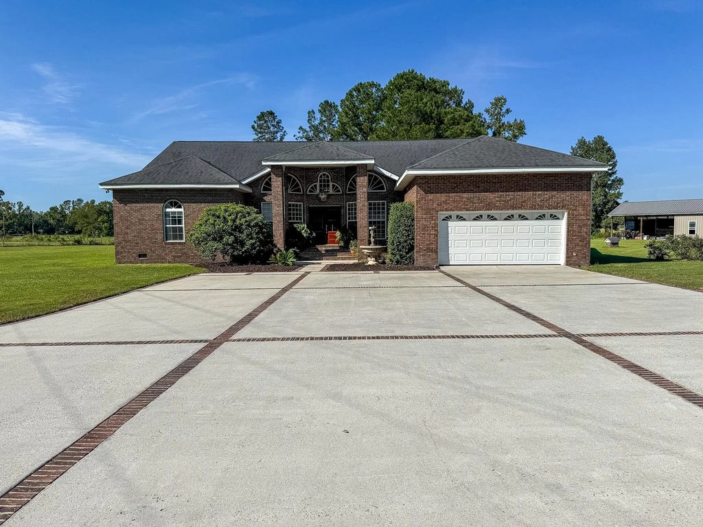 824 Hilton Hall Road, Walterboro