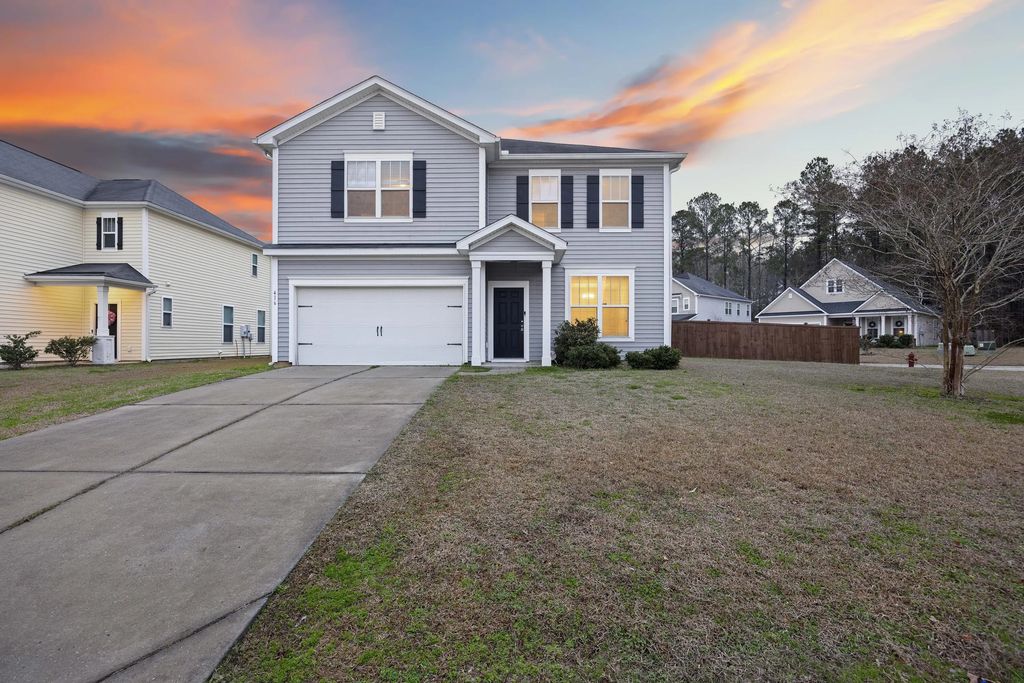 416 Forest Hills Road, Summerville