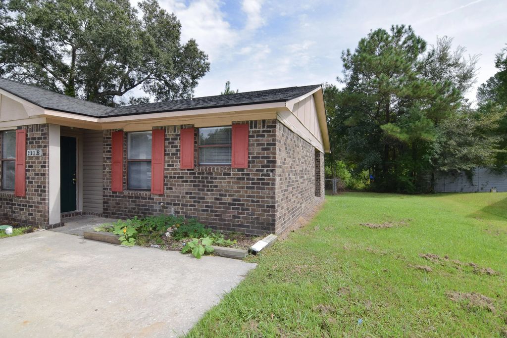 111 Peach Circle B, Goose Creek