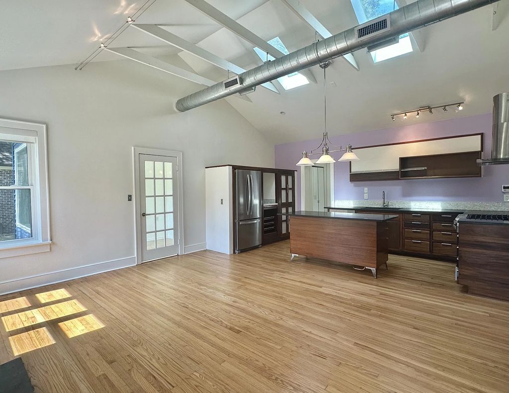1224 Hollywood Drive, Charleston