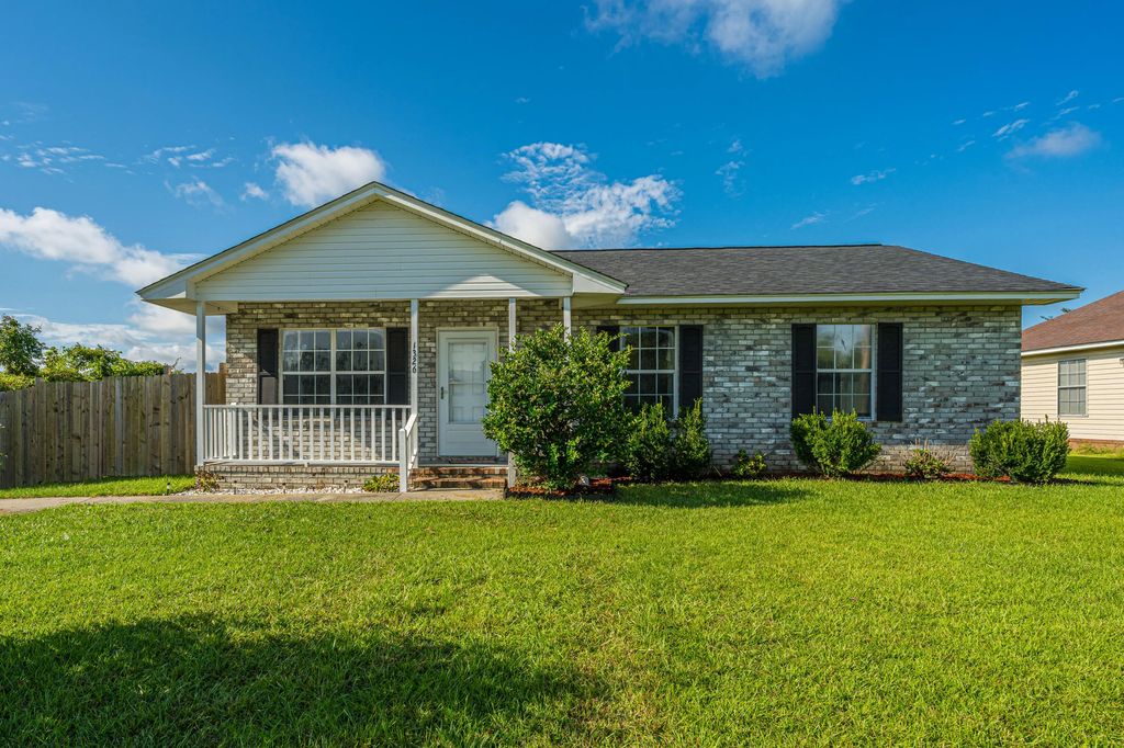 1326 Lawton Court, Moncks Corner