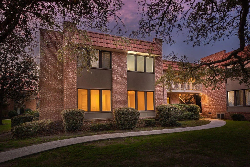 220 3rd Avenue 4b, Charleston