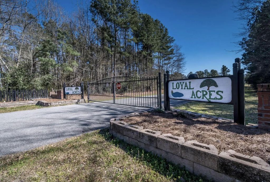 308 Piney Grove Road, Cross