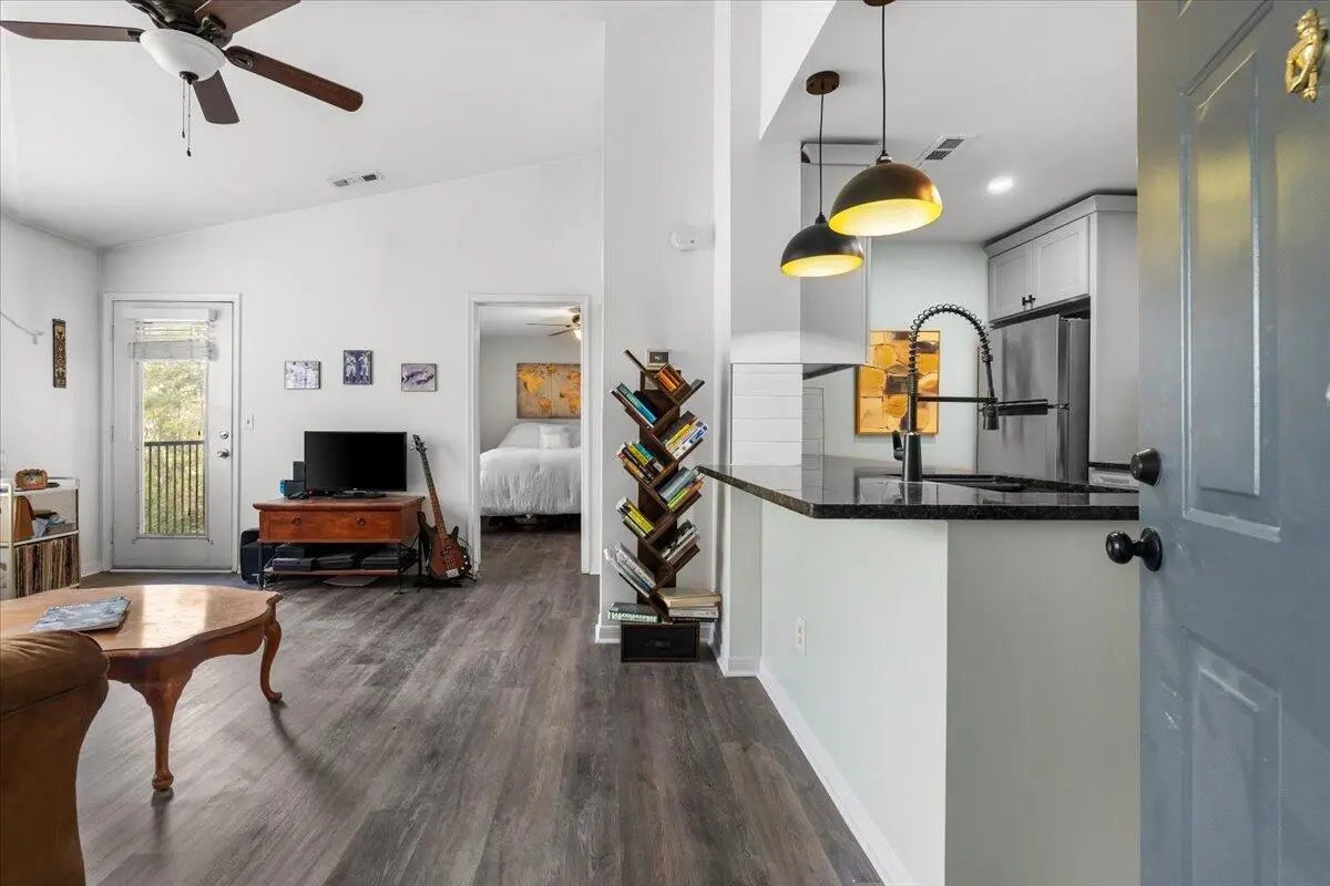 Photo of Listing #25008026