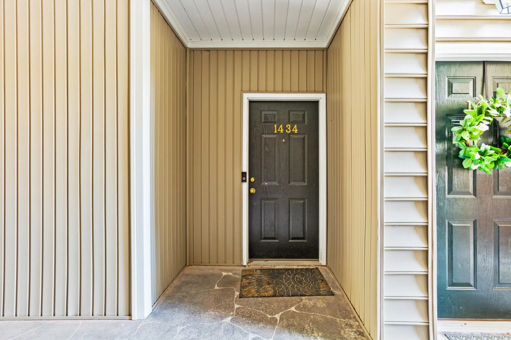 1434 Belcourt Lane, Mount Pleasant