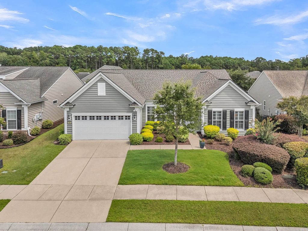 303 Oyster Bay Drive, Summerville