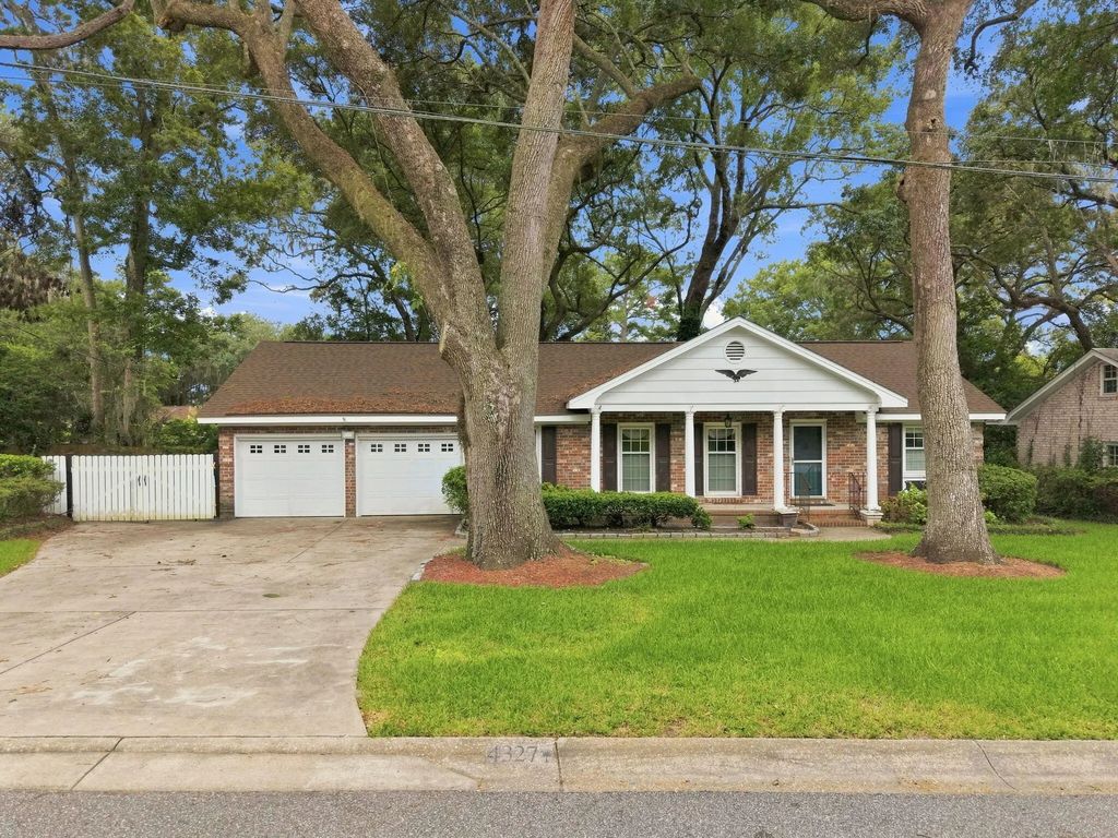 4327 Evanston Boulevard, North Charleston