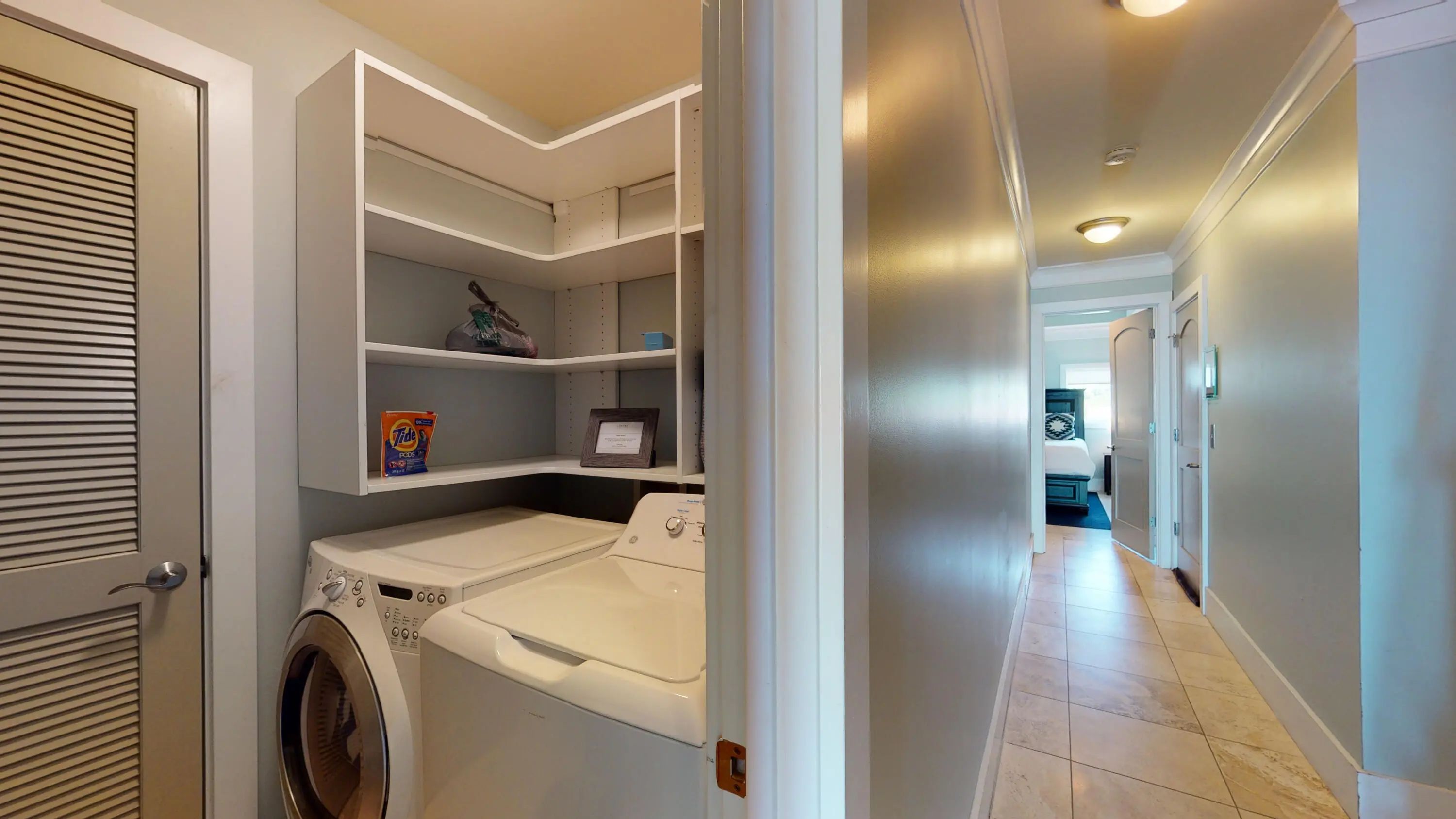 113 E Arctic Avenue B, Folly Beach, SC, 29439