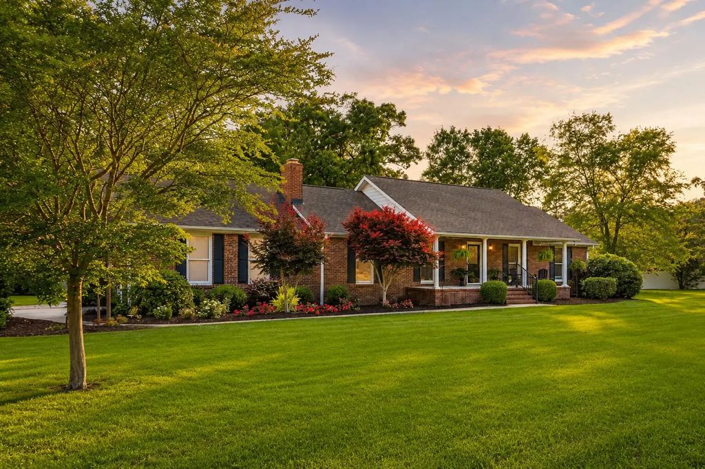 327 Bunch Ford Road, Holly Hill