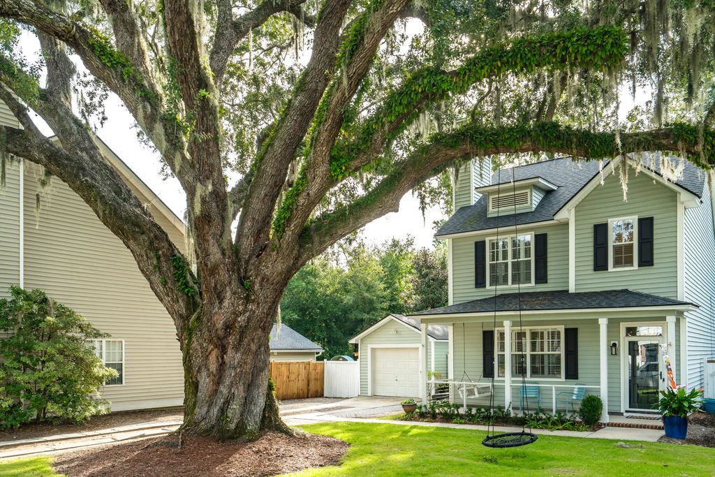 2405 Fulford Court, Mount Pleasant