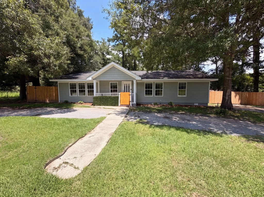 829 W 2nd North Street, Summerville