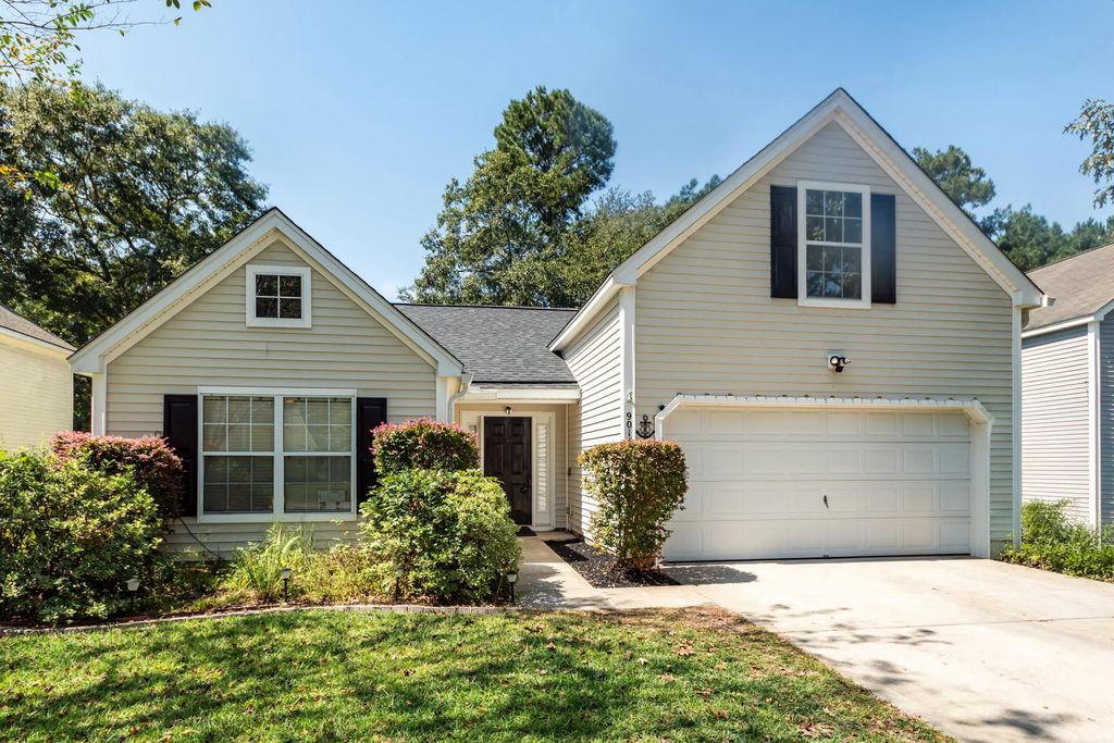 9017 Greenbriar Drive, Summerville