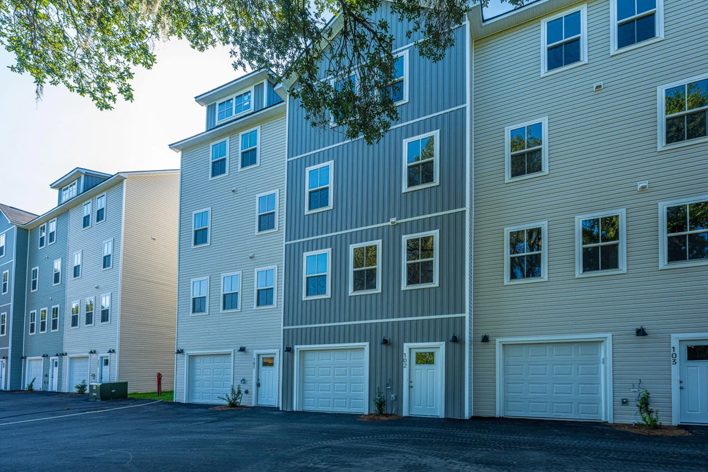 2161 W Jimtown Drive 204, North Charleston