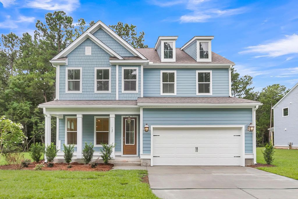127 Cherrywood Drive, Summerville
