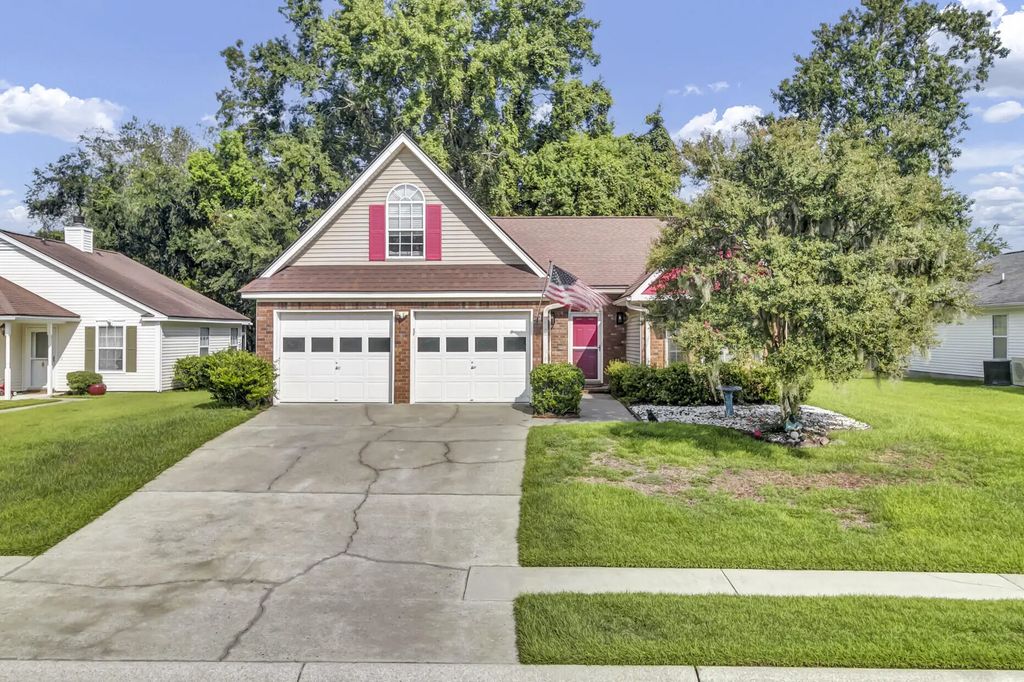 206 Lytham Court, Charleston