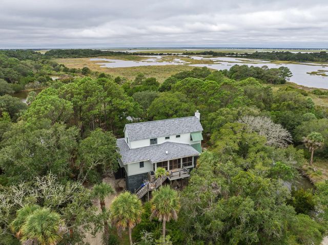 Photo of 312 Pelican Flight Drive, Dewees Island SC