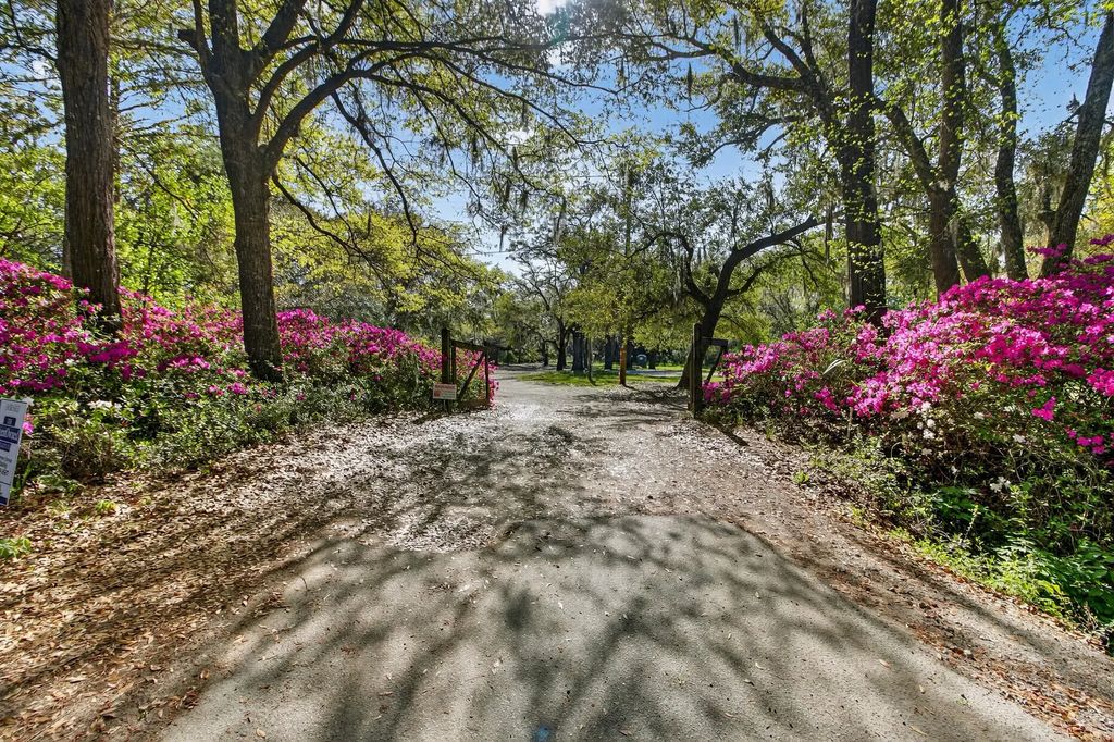 2907 River Road, Johns Island