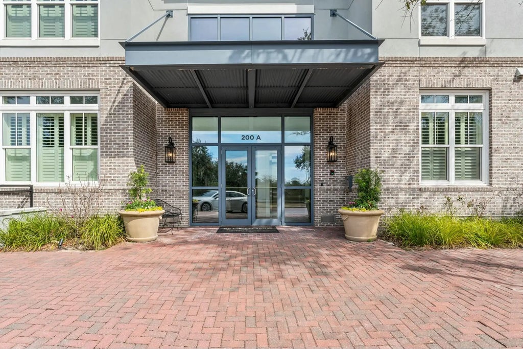 200 River Landing Drive 401a, Charleston
