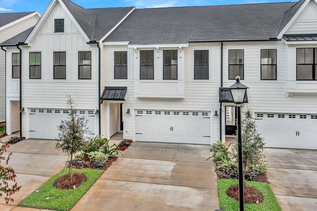 114 Dahlberg Street, Summerville