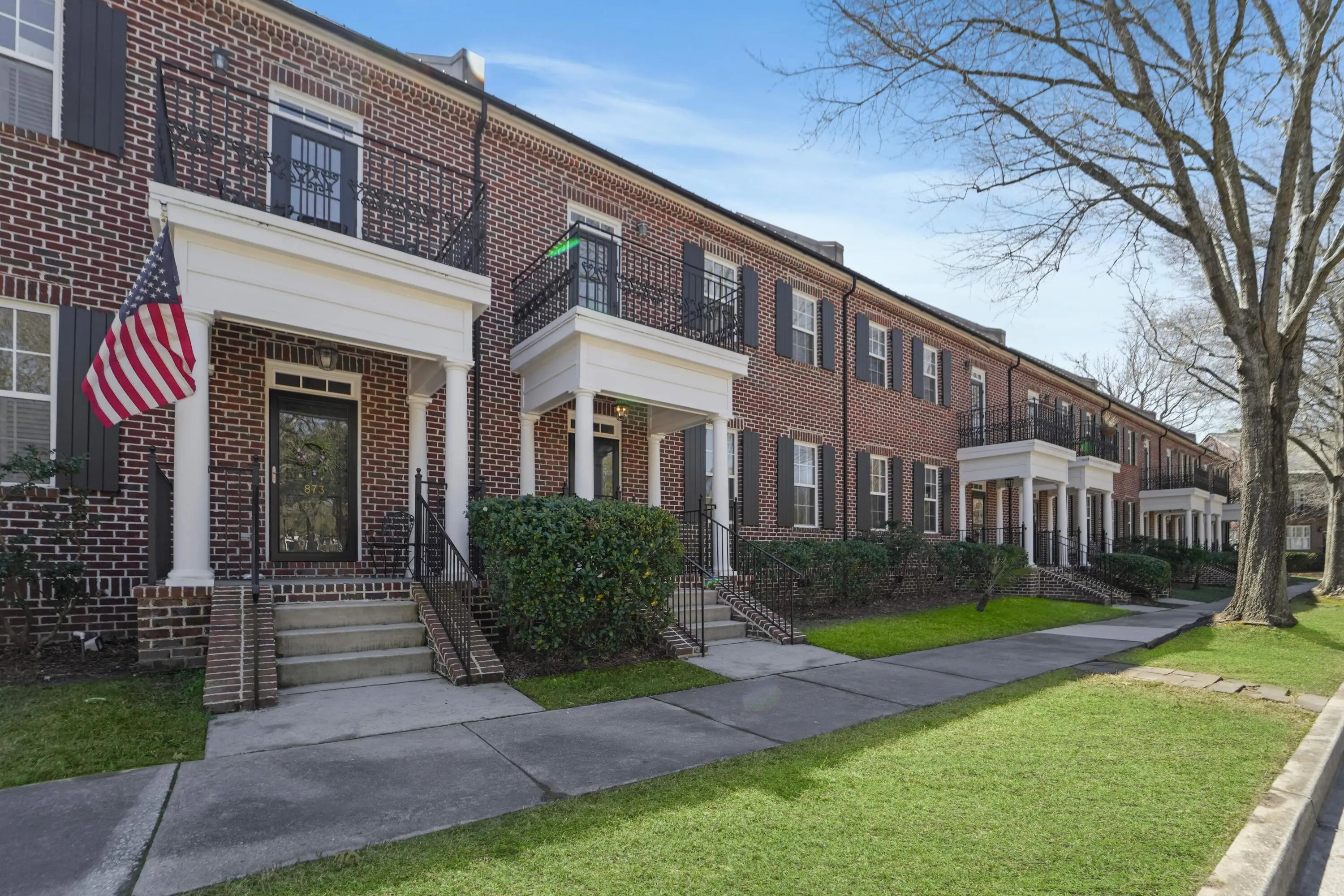 Photo of Listing #25006645