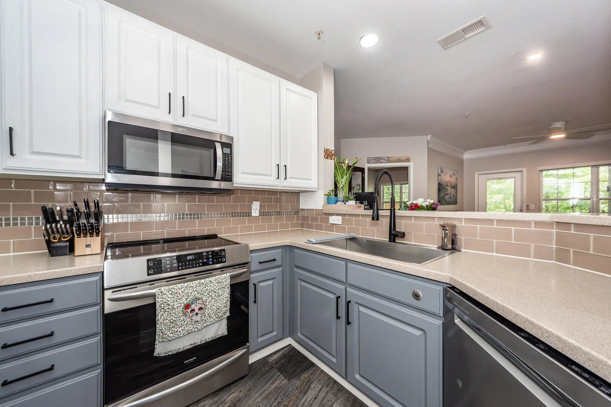 Photo of Listing #25016332