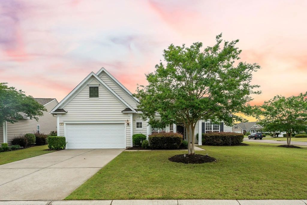 361 Waterlily Way, Summerville
