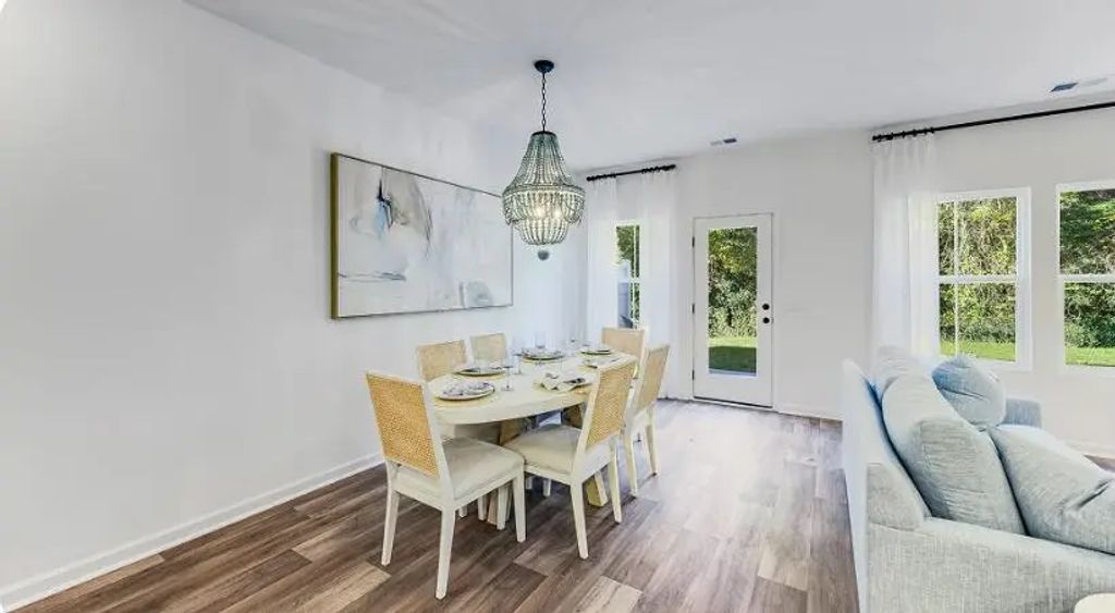 253 Harvest Grove Lane, Summerville