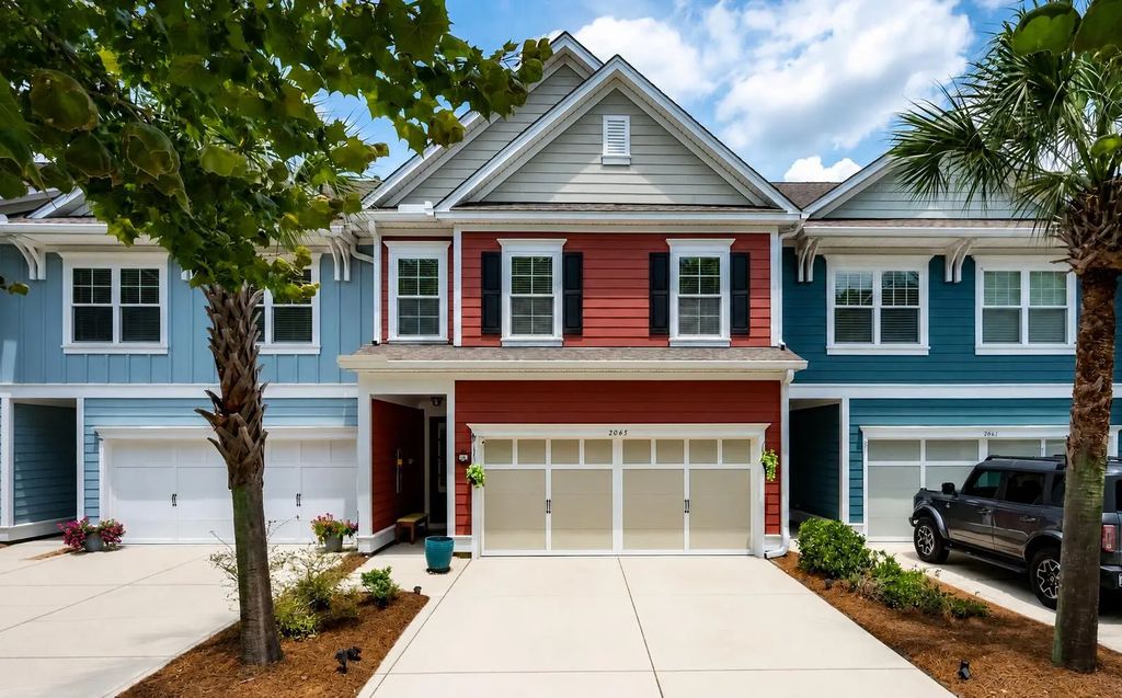2065 Kings Gate Lane, Mount Pleasant