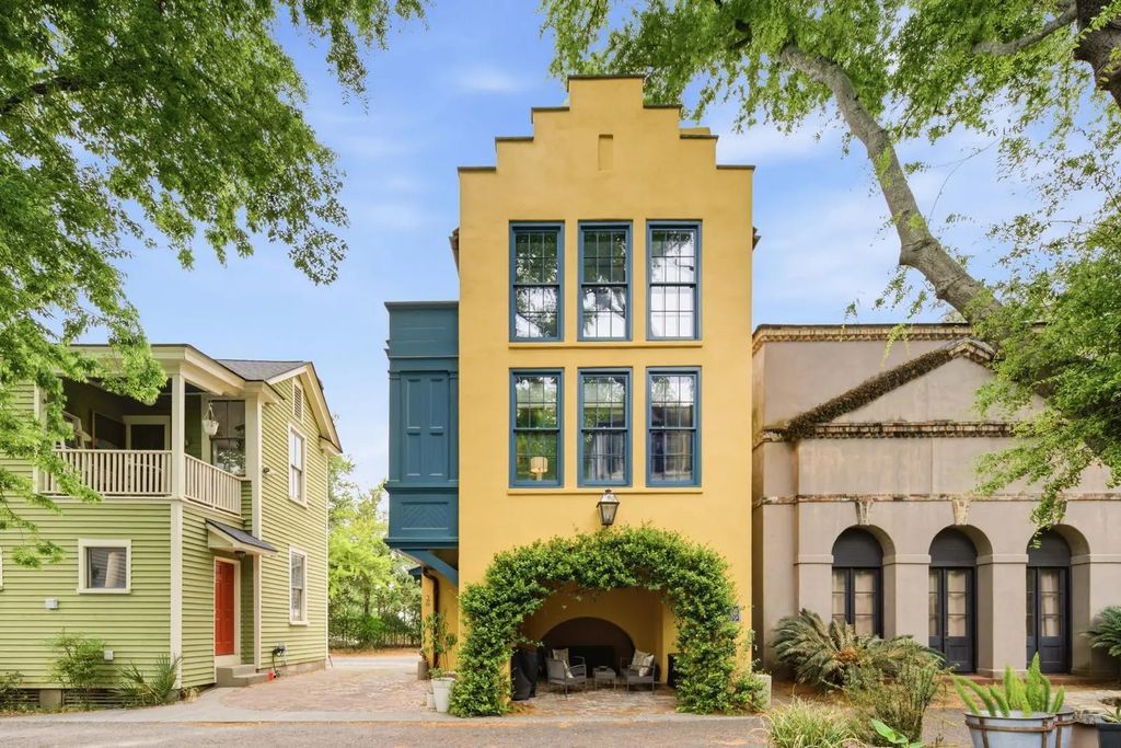 26 Catfiddle Street, Charleston
