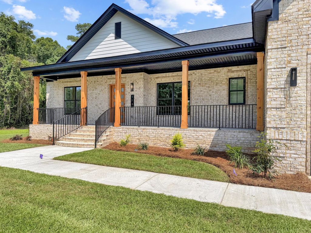 113 Ginger Lake Drive, Orangeburg
